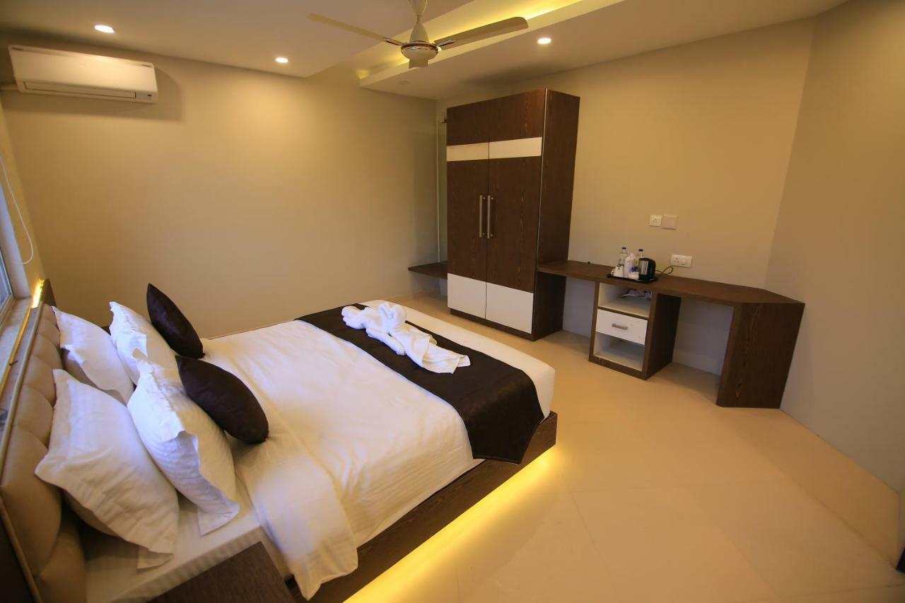 Hotel Le Sapphire Sultan Bathery Esterno foto
